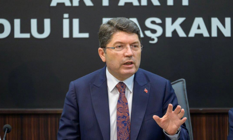 Adalet Bakanı Tunç, İstanbul'da öğretmene yapılan saldırıyı kınadı