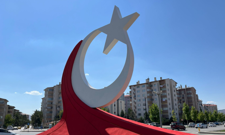 Sivas’ta Kırmızı-Beyaz Rüzgarı