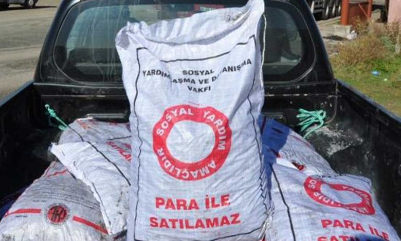 Kars'ta ihtiyaç sahibi ailelere kömür yardımı başladı