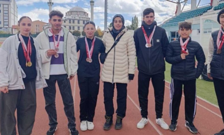 Kars 15 Temmuz Şehitler Anadolu Lisesi öğrencilerinden büyük başarı