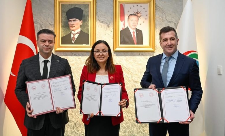 Yalova Valisi Hülya Kaya, 3 Aralık Dünya Engelliler Günü’nde engelli bireylerle buluştu