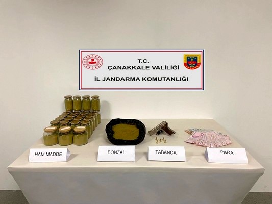 Ezine ve Biga'da jandarma operasyonu: 4 gözaltı - Birlik Haber Ajansı