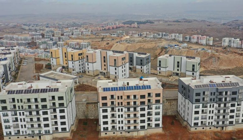 Şanlıurfa Valisi: Depremzedeler yıl sonuna kadar konutlarını teslim alacak - Birlik Haber Ajansı