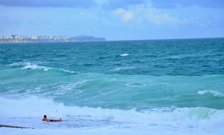 Antalya'da fırtına uyarısı: Saatte 75 km hızla esecek! - Birlik Haber Ajansı