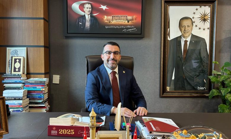 AK Parti Kars Milletvekili Adem Çalkın: "Tüm Müslüman kardeşlerimizin, Ramazan Bayramını kutluyorum" - Birlik Haber Ajansı