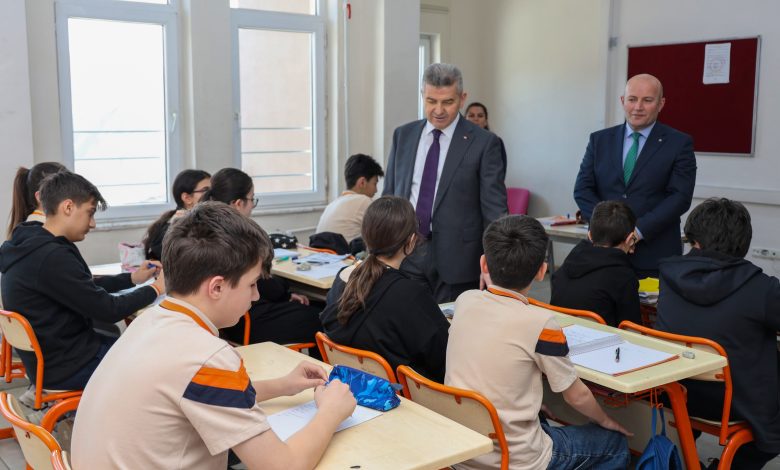 Artvin Valisi Ergün’den okul ziyareti - Birlik Haber Ajansı