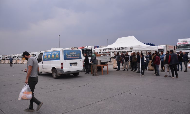 Başverimli Belediyesinden Sırada Bekleyen Şoförlere Çorba İkramı (5)