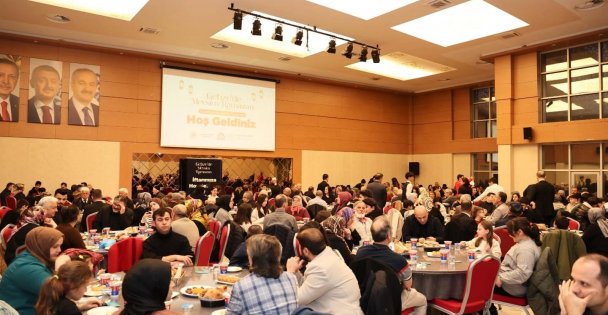 Gebze Belediye Başkanı Büyükgöz şehit aileleri ve gazileri iftarda ağırladı - Birlik Haber Ajansı