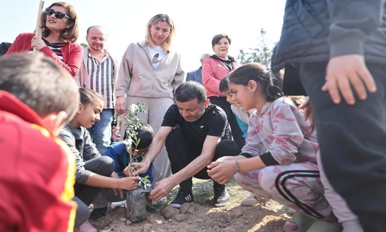 Katledilen 445 kadın anısına Denizli'de fidanlar toprakla buluştu - Birlik Haber Ajansı