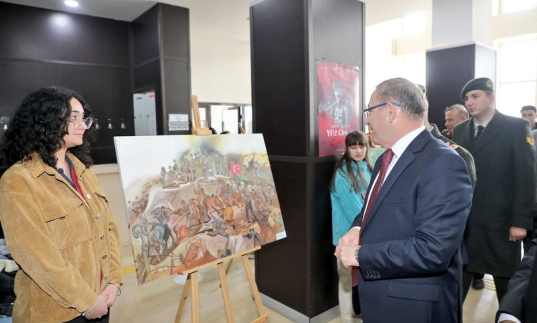 Vali Ziya Polat, "Çanakkale" temalı resim sergisinin açılışını gerçekleştirdi - Birlik Haber Ajansı
