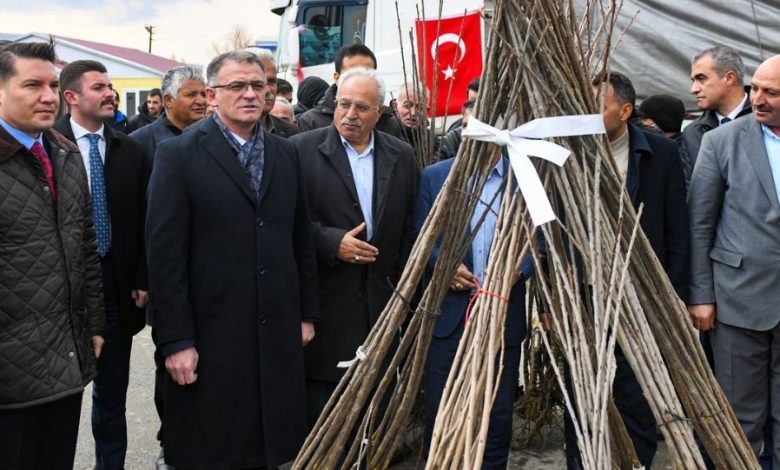 Van’da ücretsiz 640 bin adet fidan dağıtıldı! - Birlik Haber Ajansı