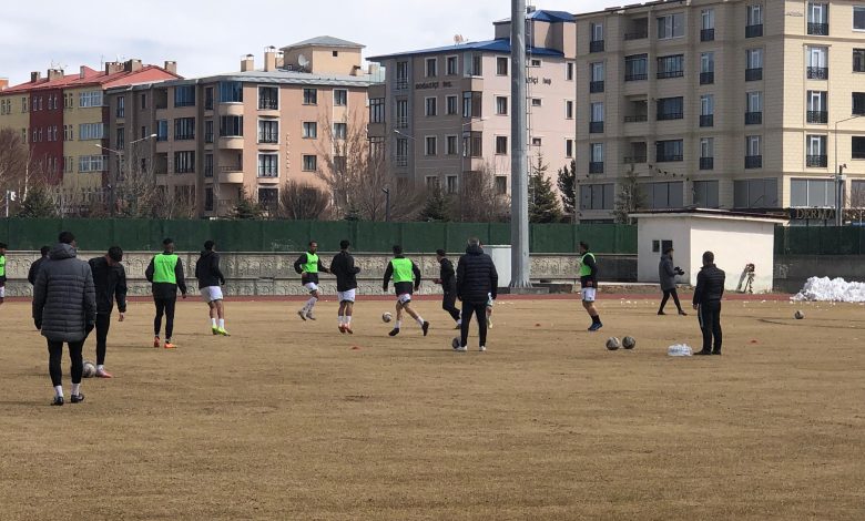 Kars 36 Spor - Arhavi 08 Spor karşılaşmasının hakemleri belli oldu - Birlik Haber Ajansı