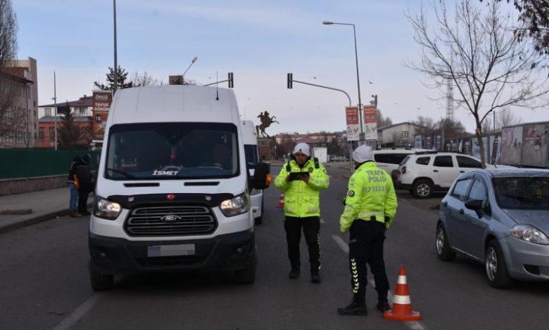 Kars’ta okul servislerine sıkı denetim... - Birlik Haber Ajansı