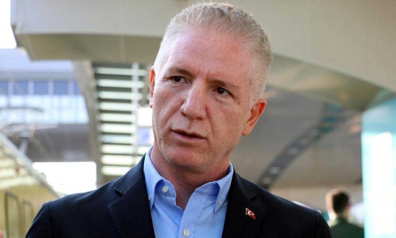 Vali Gül, "Valinin Yeğeniyim" diyen çakarlı araç sürücüsünü yalanladı, işlem başlatıldı - Birlik Haber Ajansı