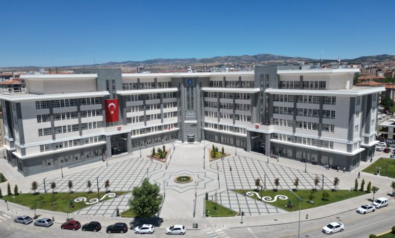 Belediye yetkililerinin ismiyle yardım