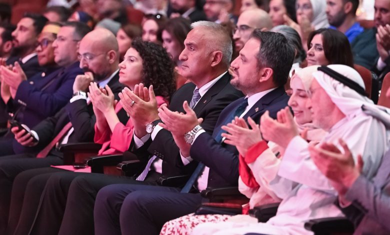 Kültür ve Turizm Bakanı