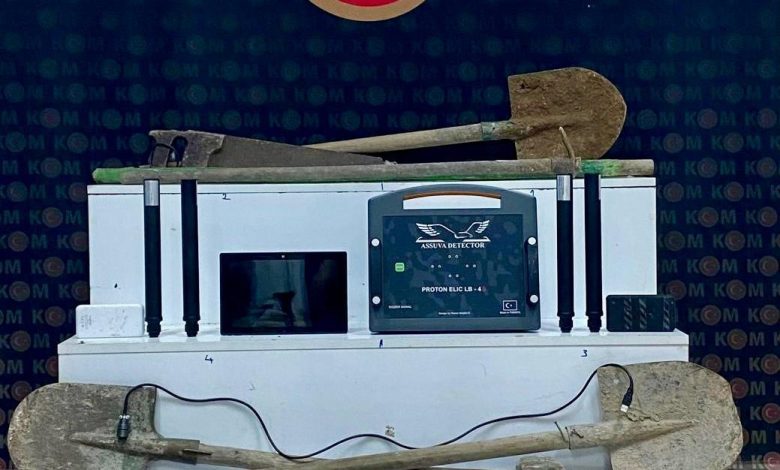 Kars'ta Kaçak Kazı Yapanlara Suçüstü Baskın: 5 Kişi Gözaltına Alındı