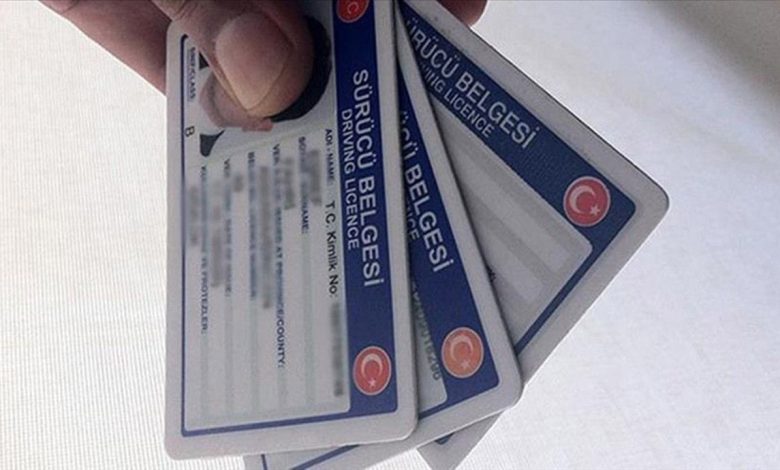 Eski tip sürücü belgelerini