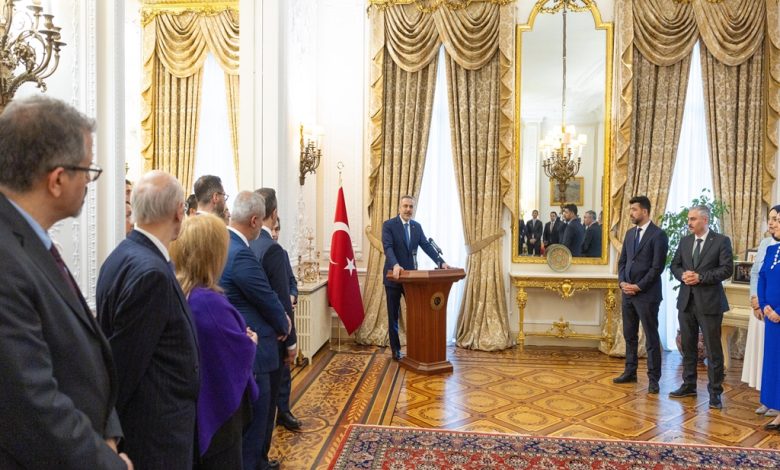 LONDRA / TEKHA Dışişleri