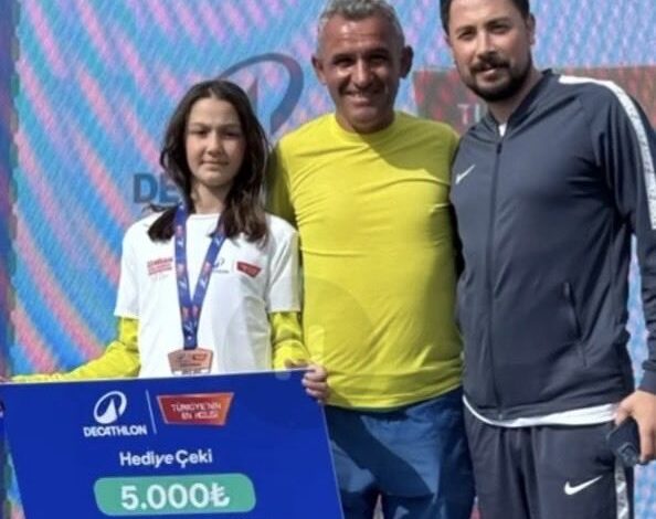 Genç Sporcu Nehir Ada